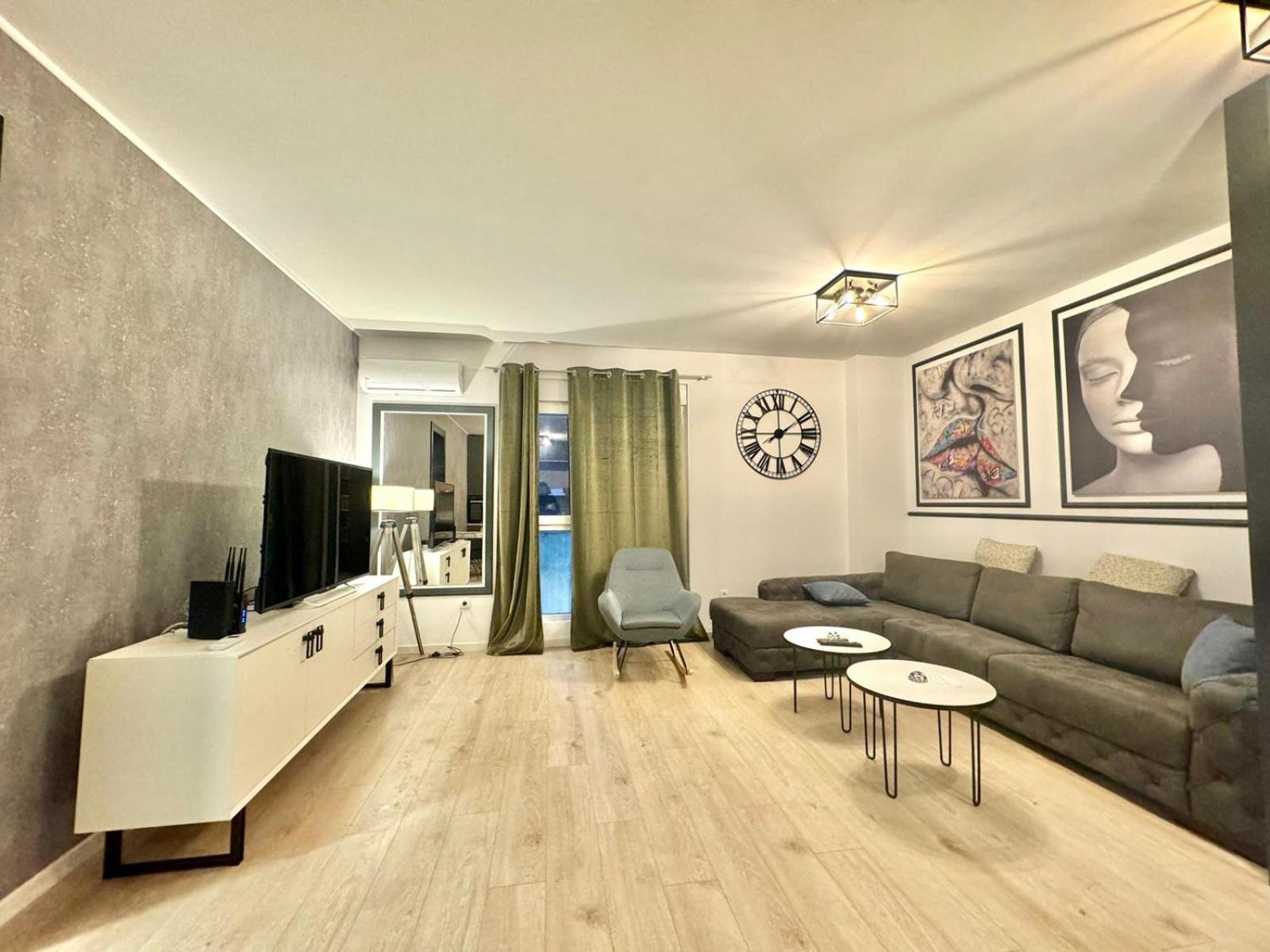 Apartment Modern One Bedroom